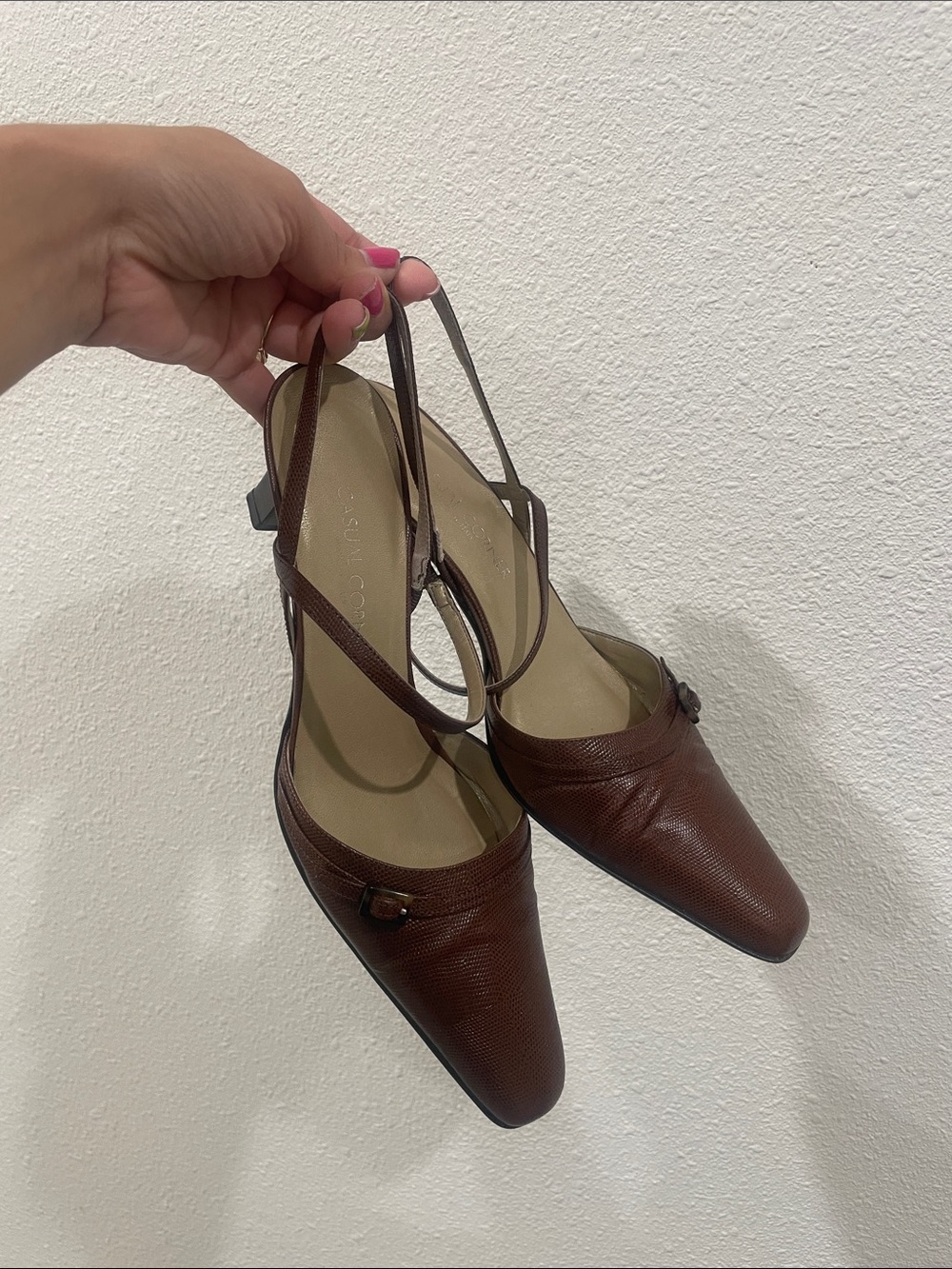 Y2K Classic Brown Slingback Pumps Kitten Heel Square Toe 90s Italian